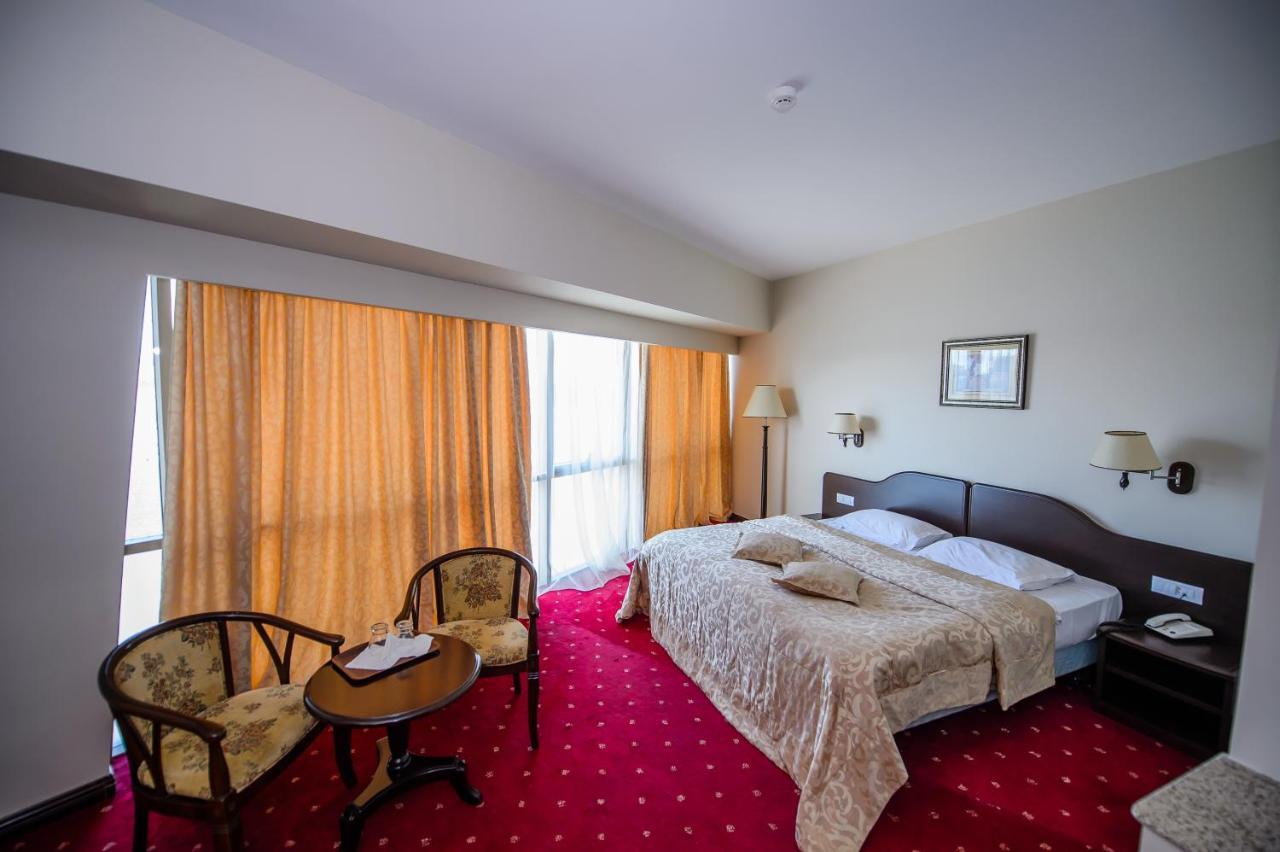 Hotel Esplanada Tulcea Extérieur photo