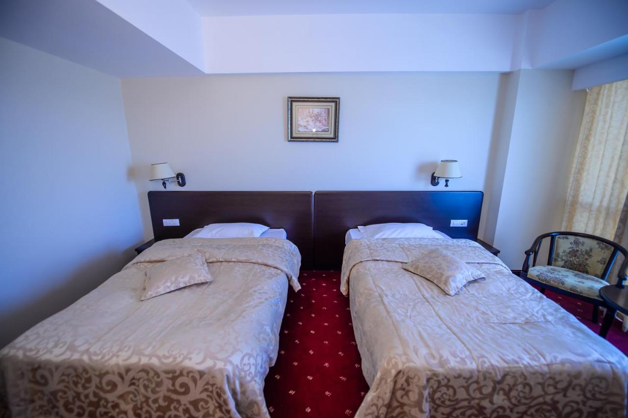 Hotel Esplanada Tulcea Extérieur photo