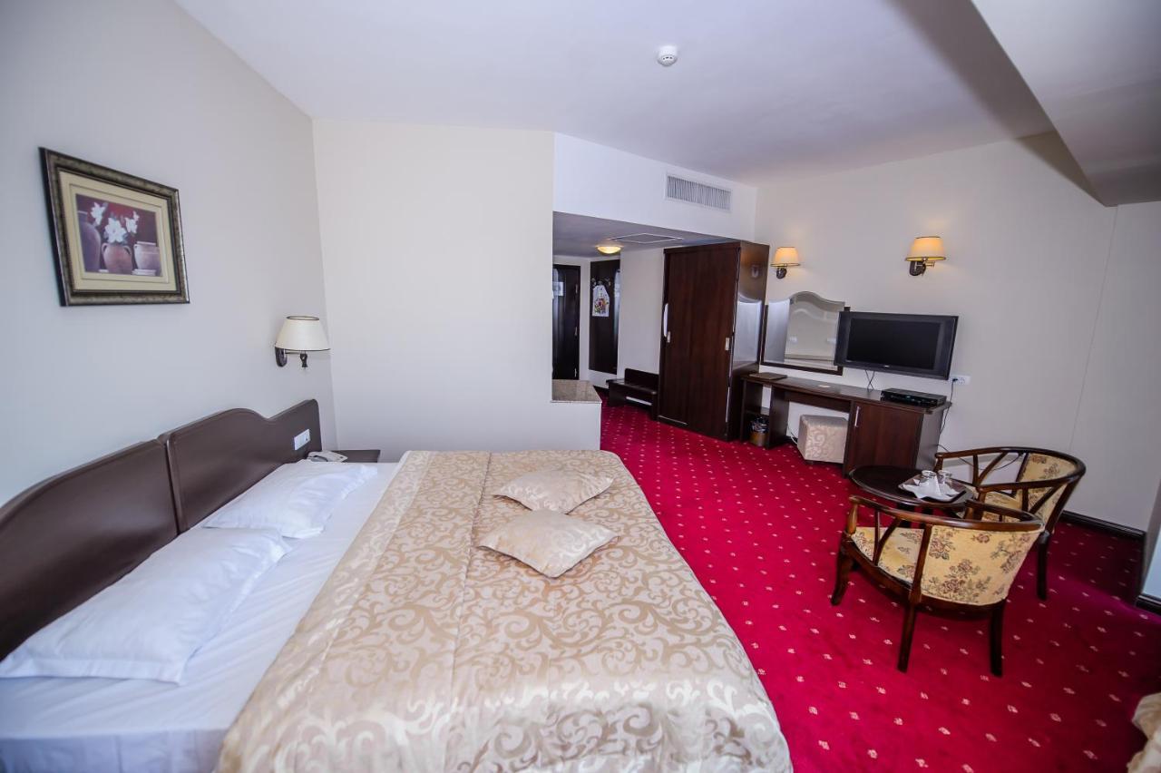 Hotel Esplanada Tulcea Extérieur photo
