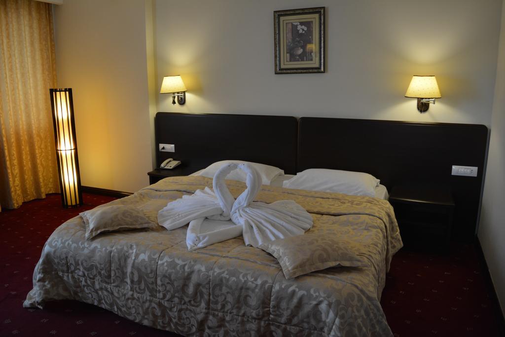 Hotel Esplanada Tulcea Extérieur photo