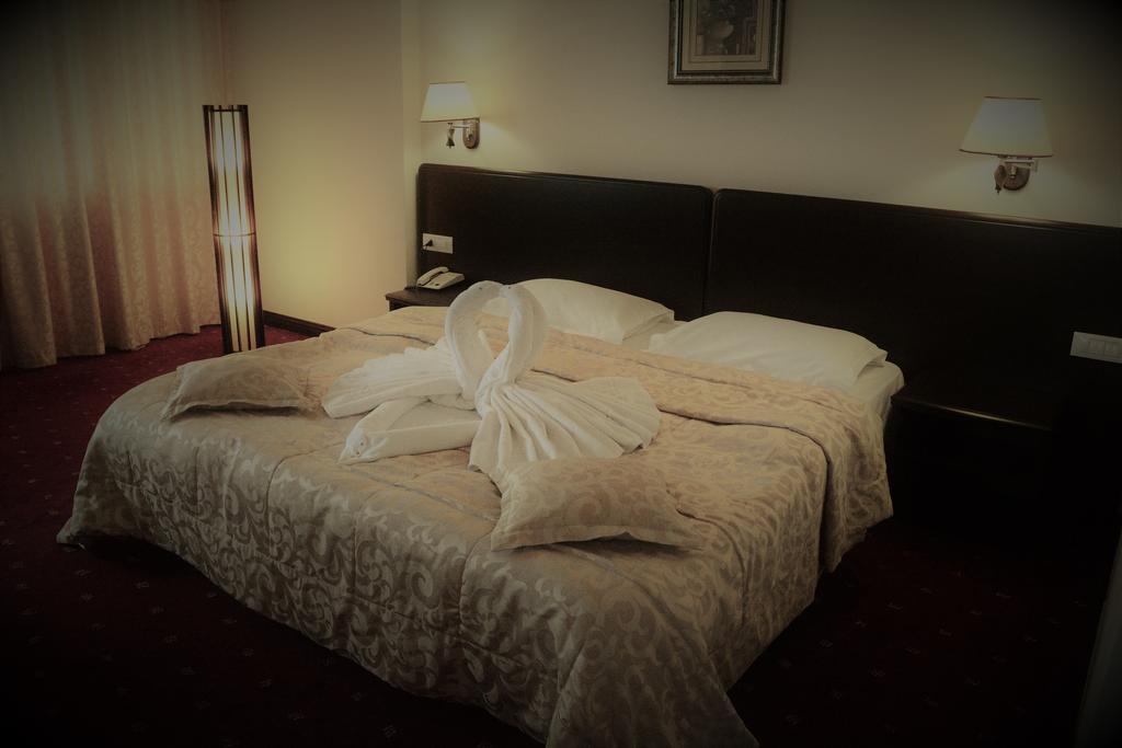 Hotel Esplanada Tulcea Extérieur photo