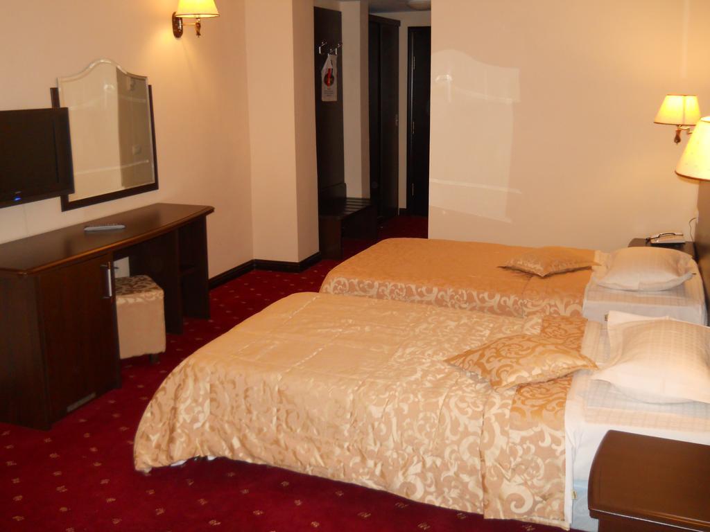 Hotel Esplanada Tulcea Extérieur photo